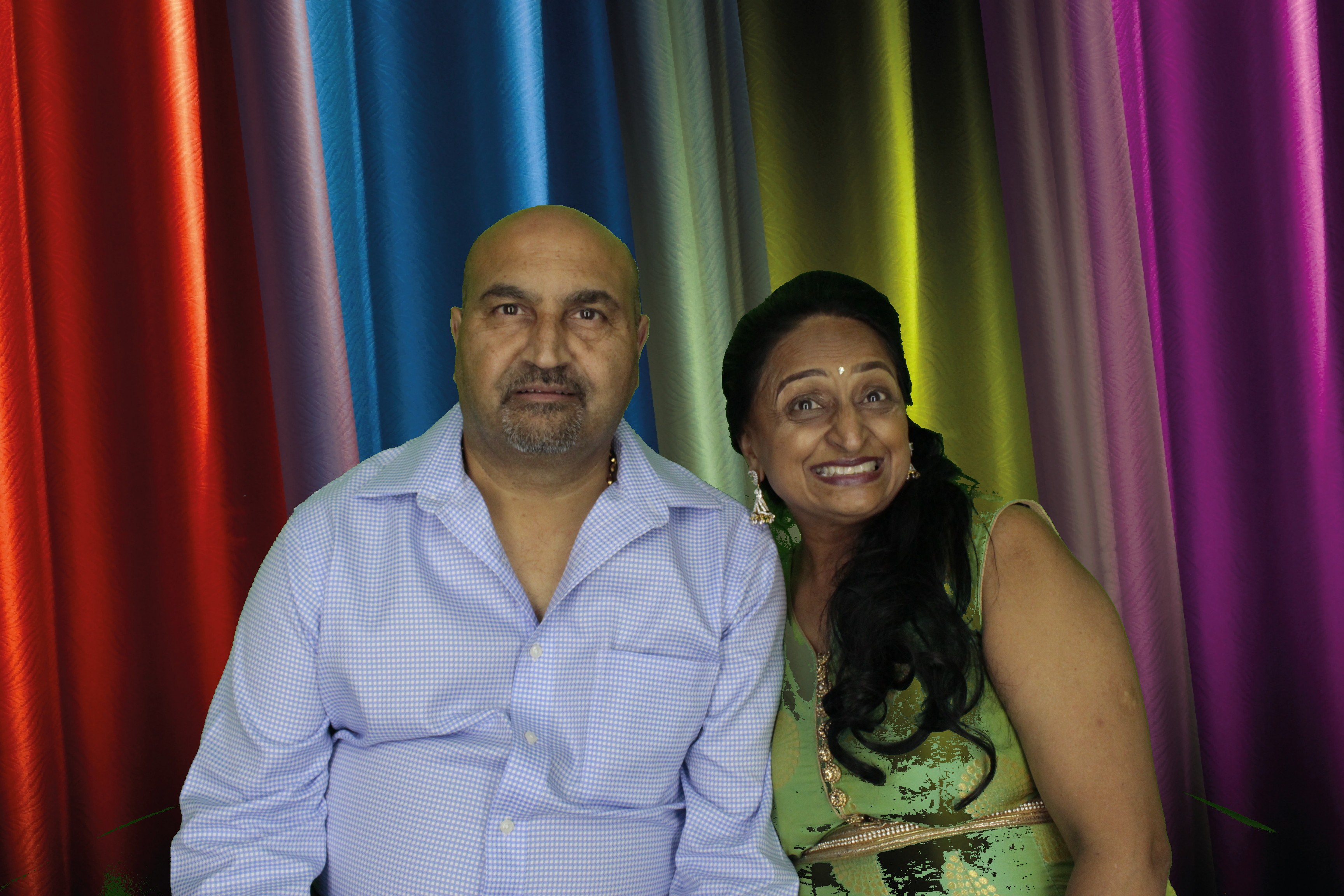 Bhavin & Yasmin’s Wedding | View more photos from the event at gallery.myphotoboothexperience.co.uk/u/MyPhotoBoothExperienceLtd/Bhavin-Yasmin’s-Wedding